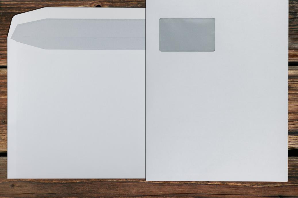 Kuvertierhüllen mit Fenster C4 229x324 mm Nassklebend Weiß 100 g/qm